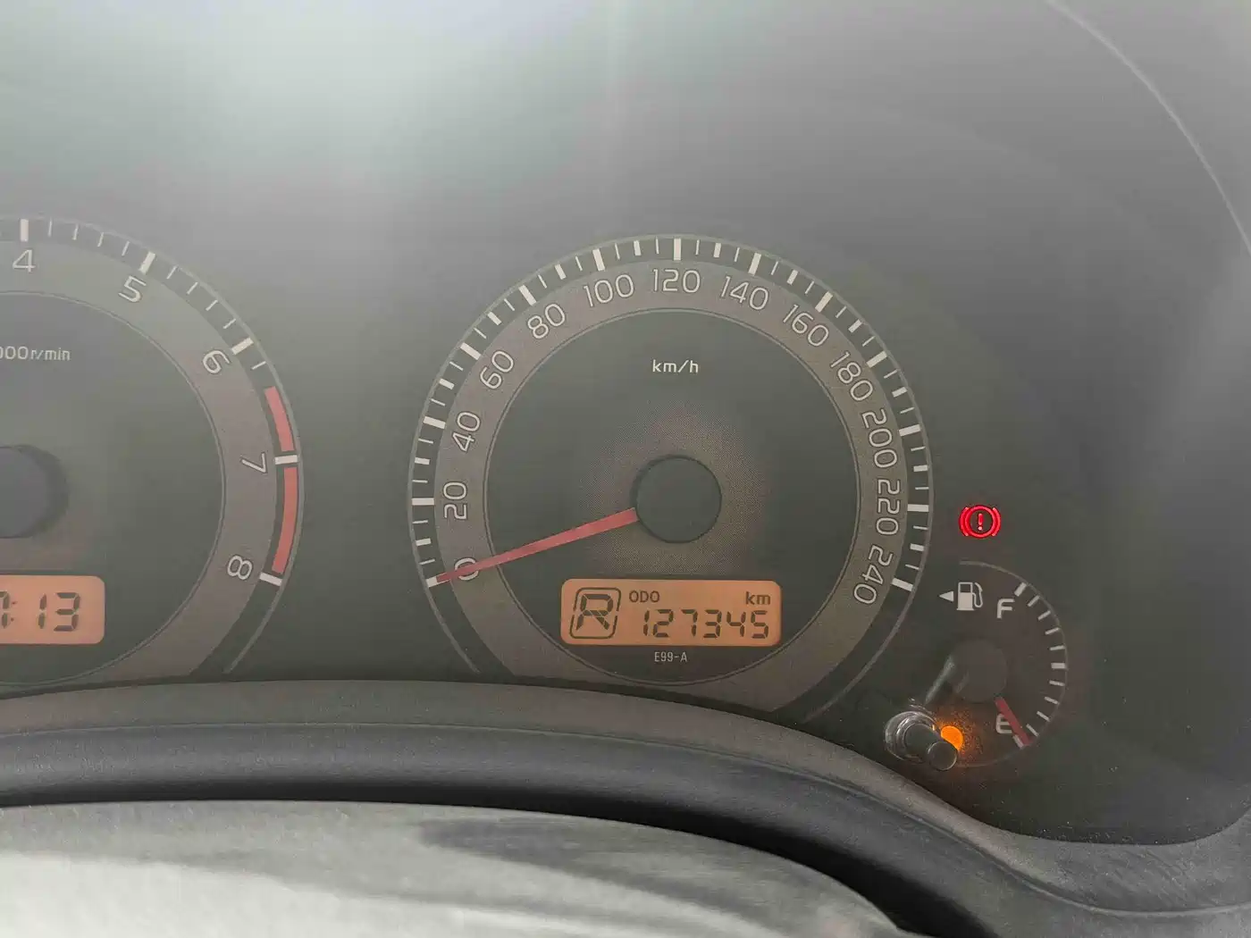 Toyota Corolla 2011 Model 1.6L Automatic GL Sunroof фото 13