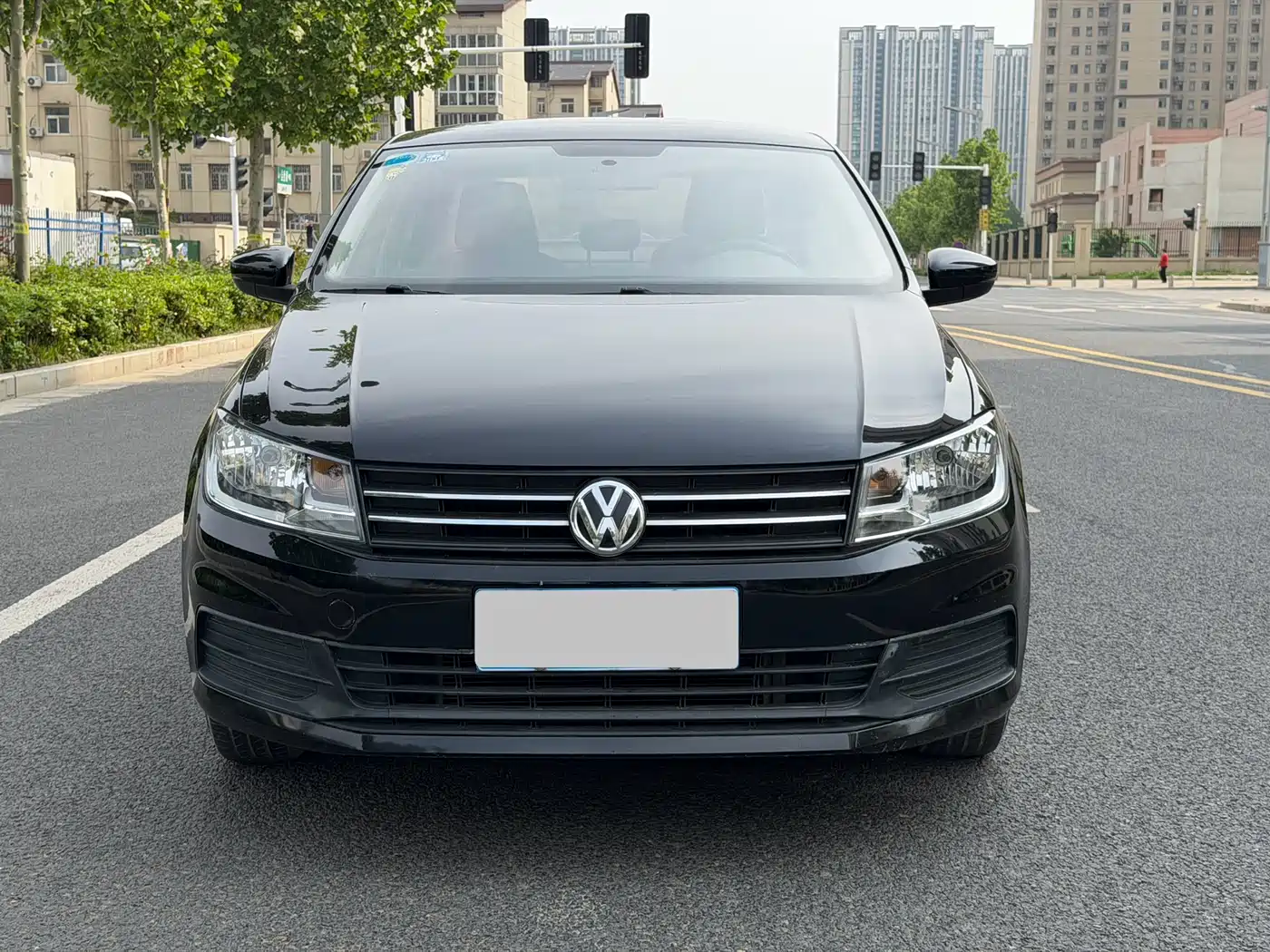 Volkswagen Santana 2016 1.6L Automatic Trend Edition фото 2