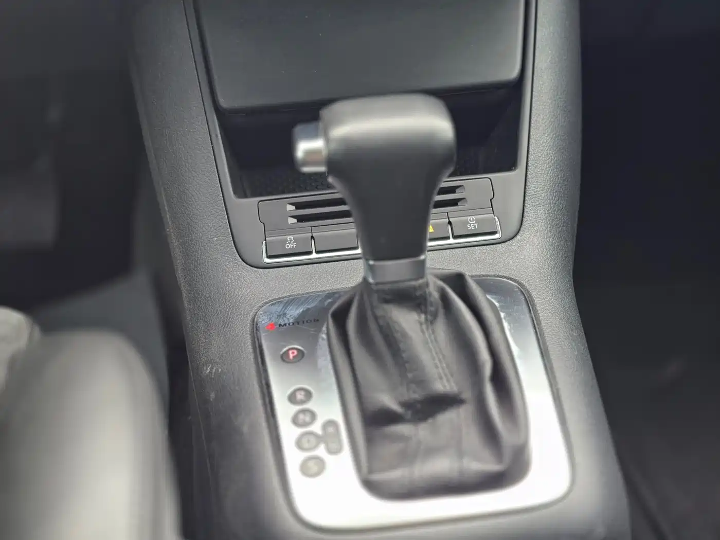 Volkswagen Tiguan 2010 2.0TSI Automatic AWD Flagship фото 13