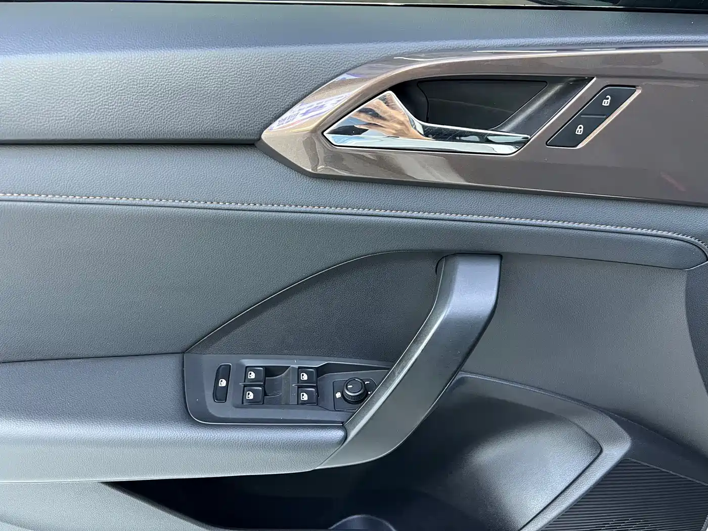 Volkswagen Tharu, миниатюра 4