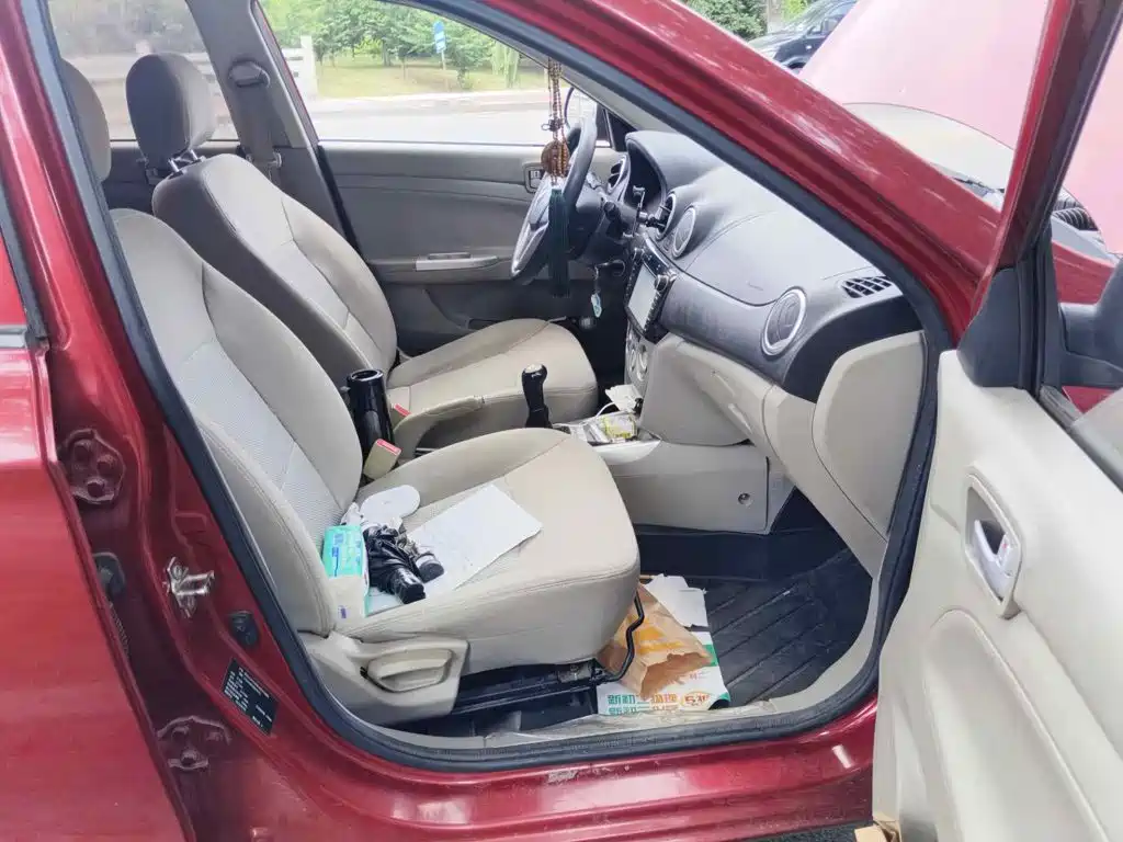 Changan Yuexiang V3 2014 2012 1.3L Manual Luxury Type China IV