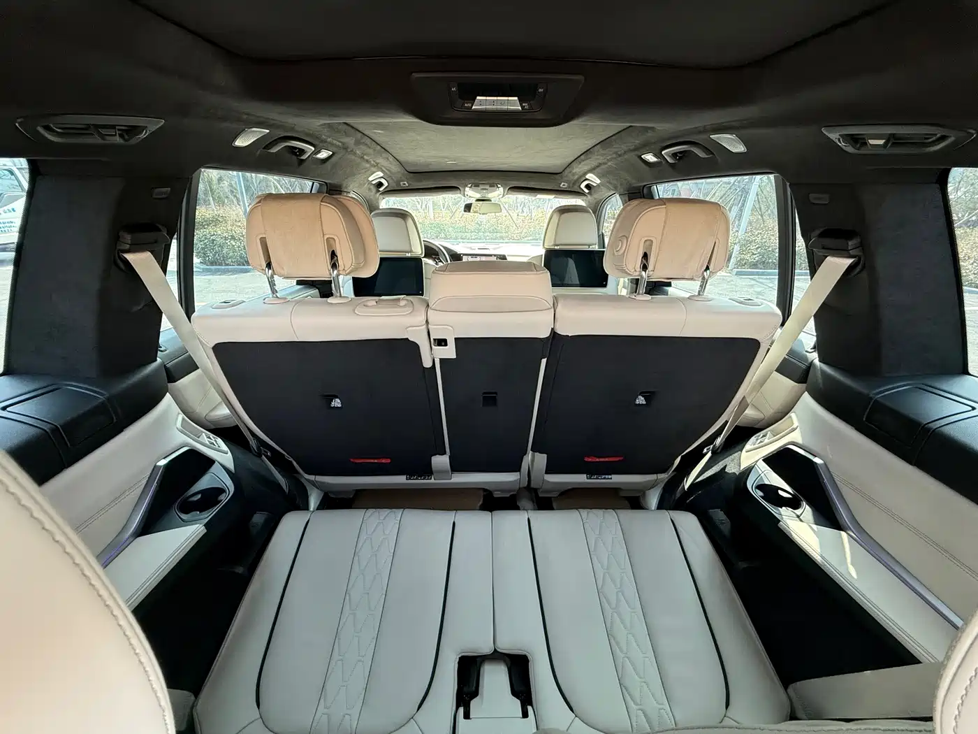 BMW X7 2019 xDrive40i Executive M Sport Package фото 19