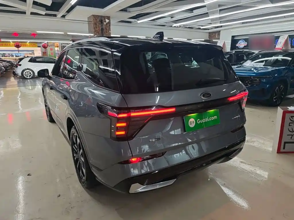 Ford Edge 2024 2025 Edge L 2.0T EcoBoost E Hybrid AWD 7-seater Premium