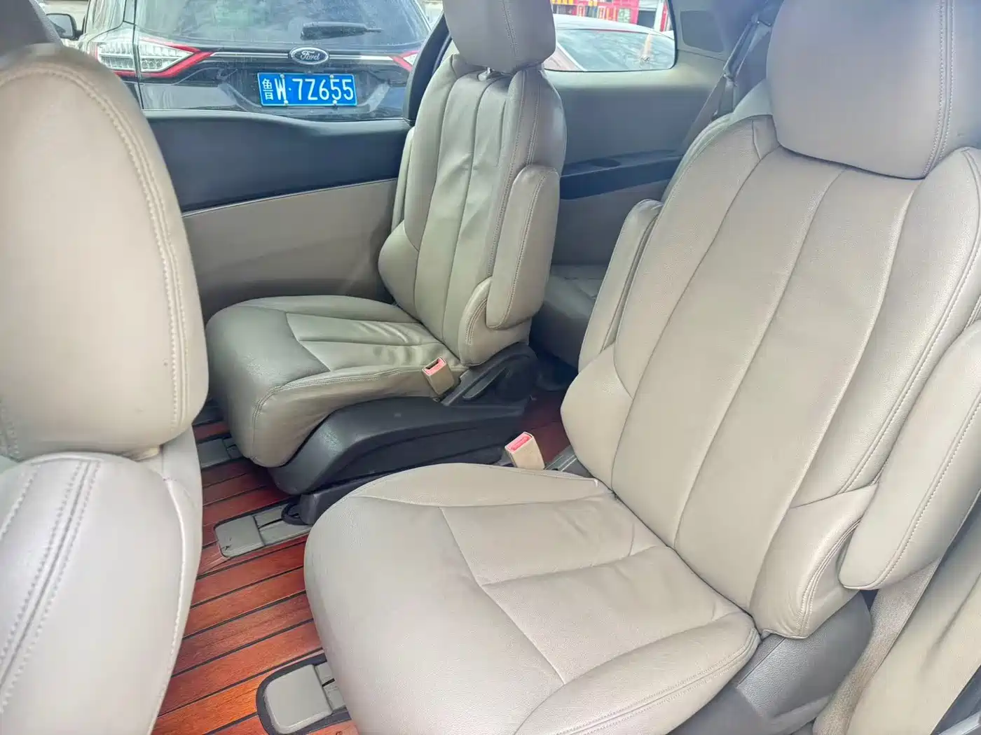 Buick GL8 2015 2.4L Luxury Business Exclusive Edition фото 5