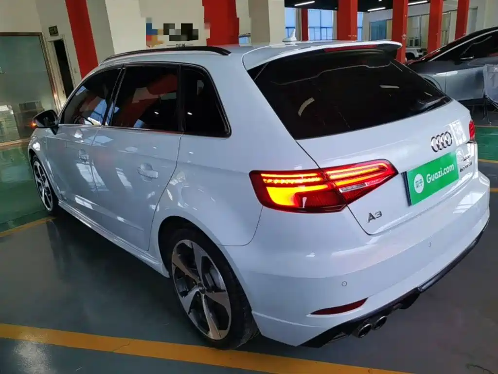 Audi A3 2018 30th Anniversary Sportback 40 TFSI Sport фото 5