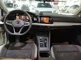 Фото 6 - Volkswagen Golf