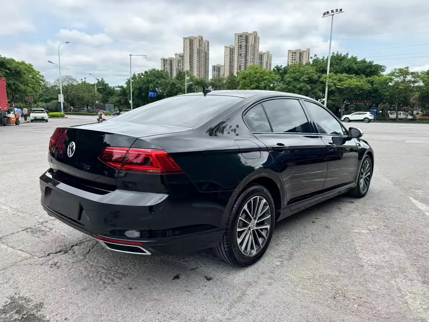 Volkswagen Magotan 2020 330TSI DSG Luxury фото 9