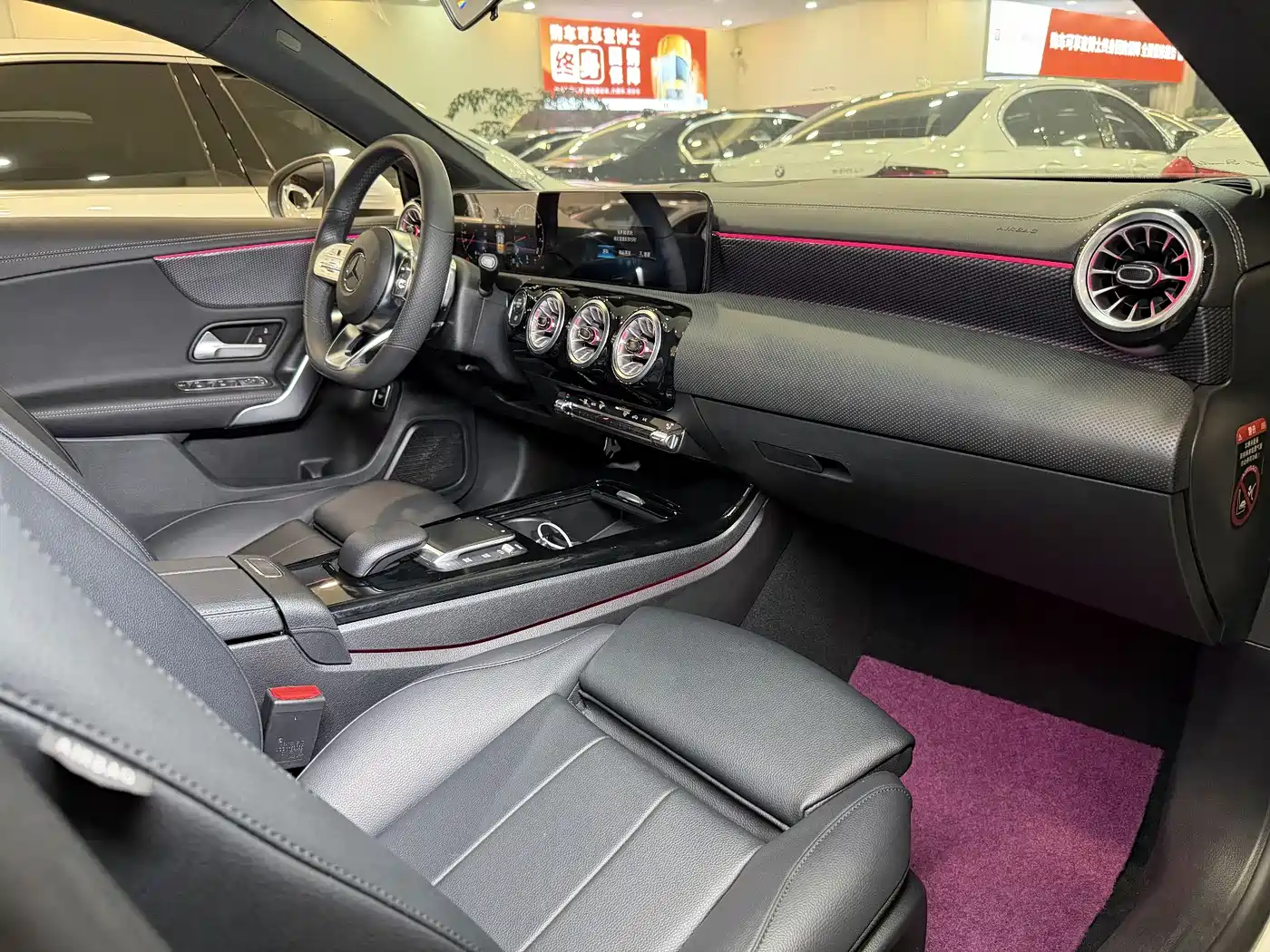 Mercedes-Benz A-Class 2022 A 200 L Sport Sedan Dynamic фото 12