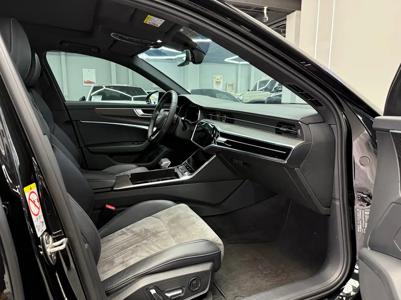 Audi A6L 2023 45 TFSI quattro Premium Dynamic фото 13