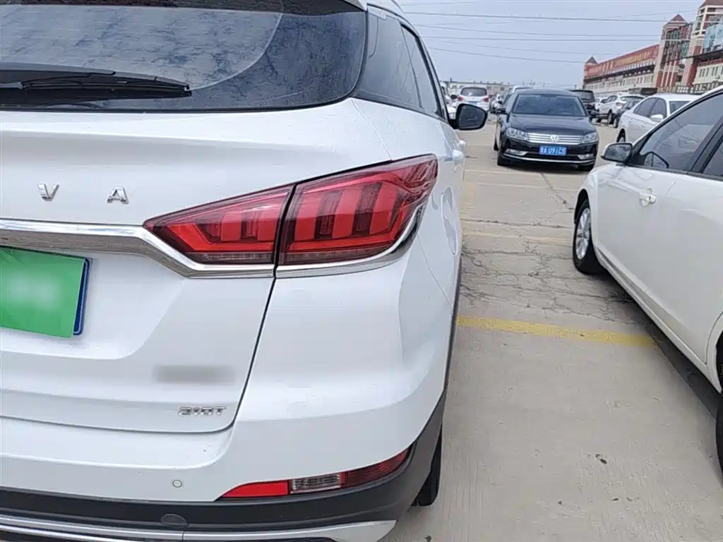 BAIC Zhixing 2019 2018 1.5T CVT Elite Edition China V