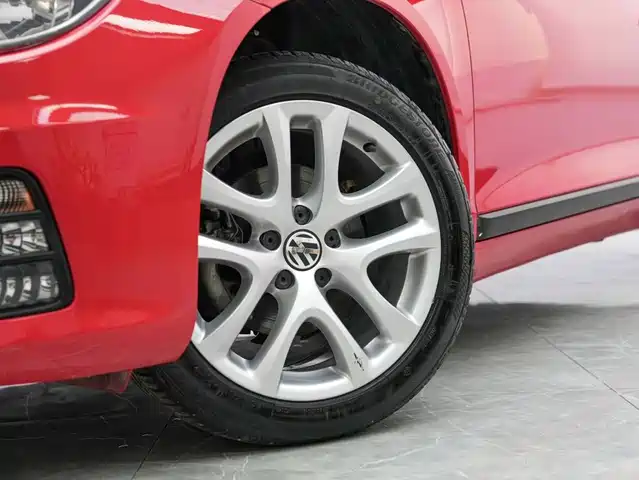 Volkswagen Scirocco 2015 1.4TSI Trend Edition — фото 3