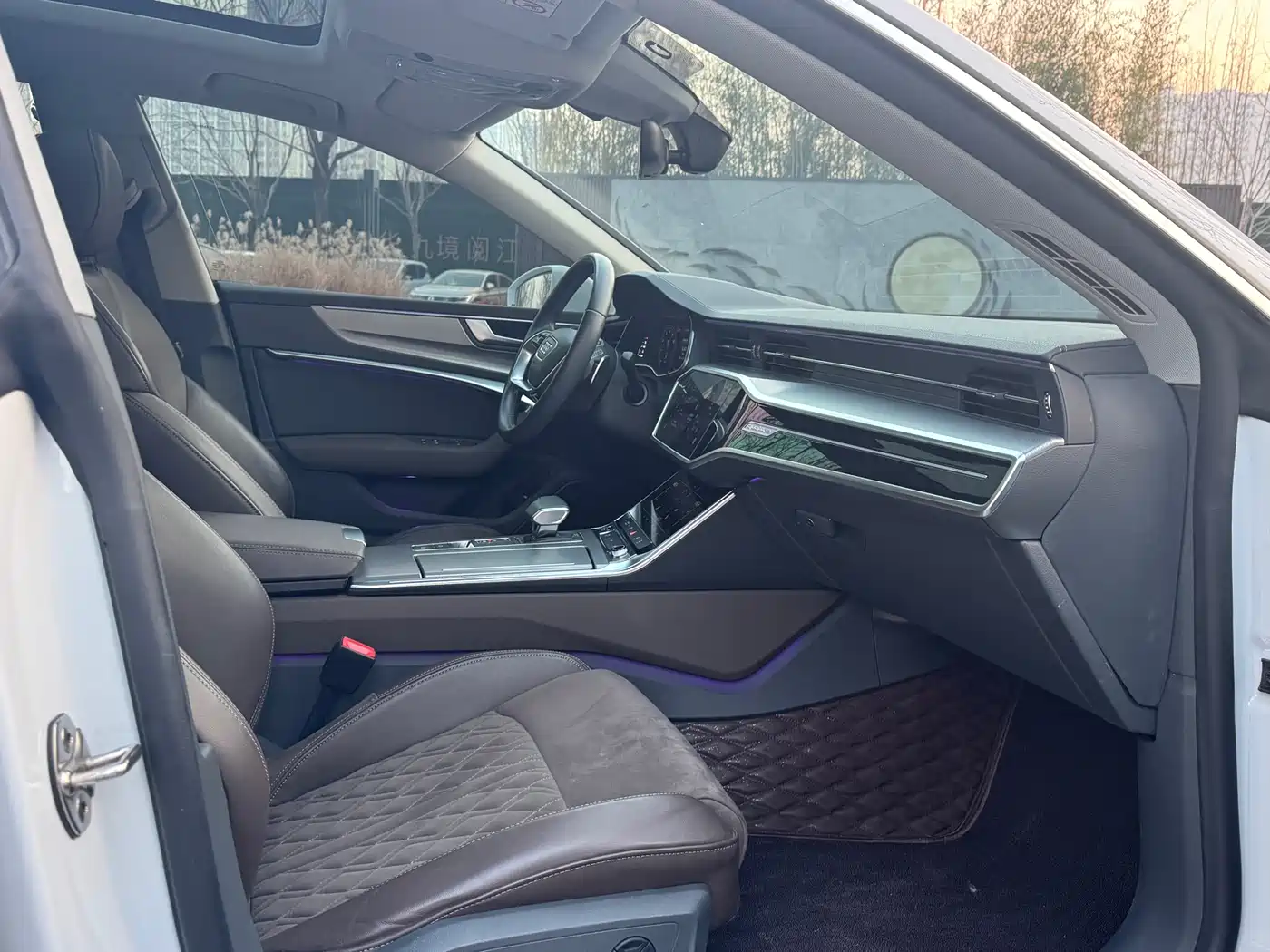 Audi A7L 2023 45 TFSI quattro S-line Shadow Warrior Edition фото 15