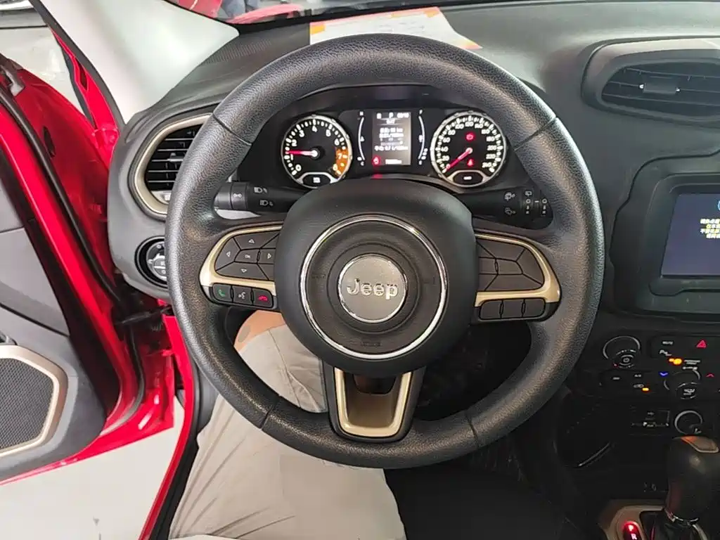 Jeep Renegade 2019 2018 Connected Large Screen Edition 180T Automatic High Energy