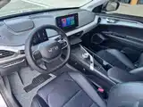 Фото 3 - Geely Geometry A