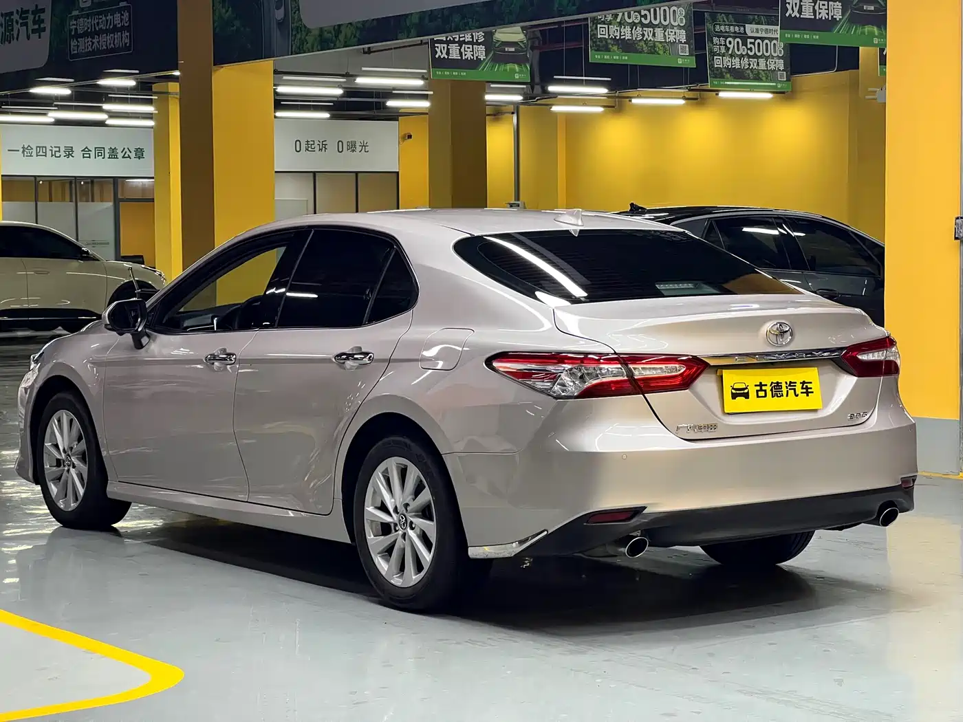  CAMRY