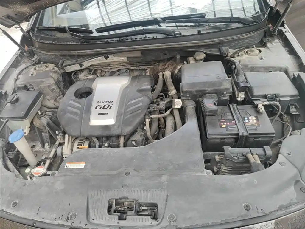 Hyundai Sonata 2015 1.6T GLS Smart фото 20