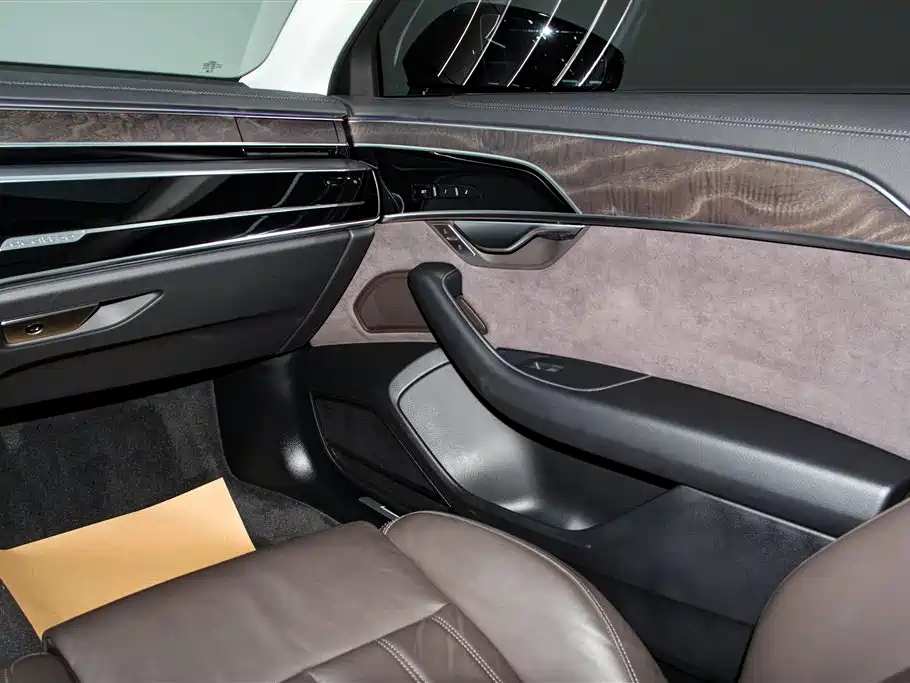 Audi A8 2024 Model A8L 45 TFSI quattro Luxury фото 31