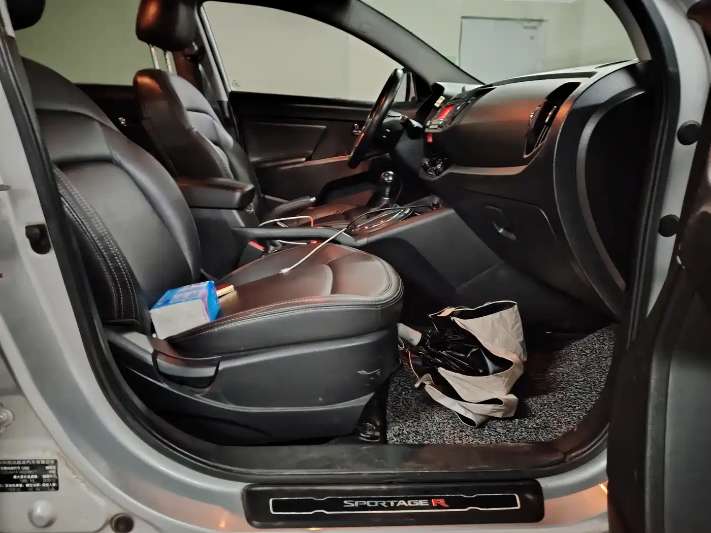 Kia Sportage 2011 2.0L Automatic 2WD GLS фото 4