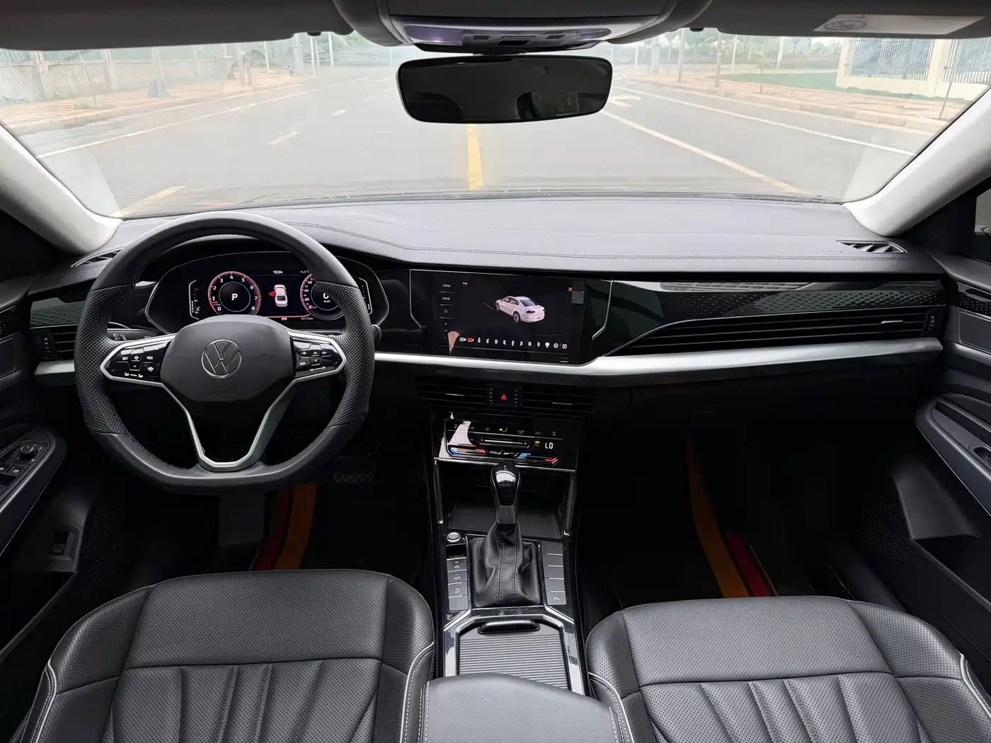 Volkswagen Passat 2024 380TSI Starlight Luxury Edition фото 7