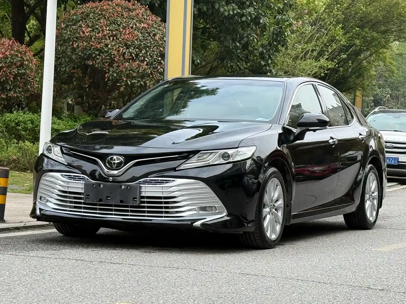 Toyota Camry 2018 2.0G Luxury Edition фото 3