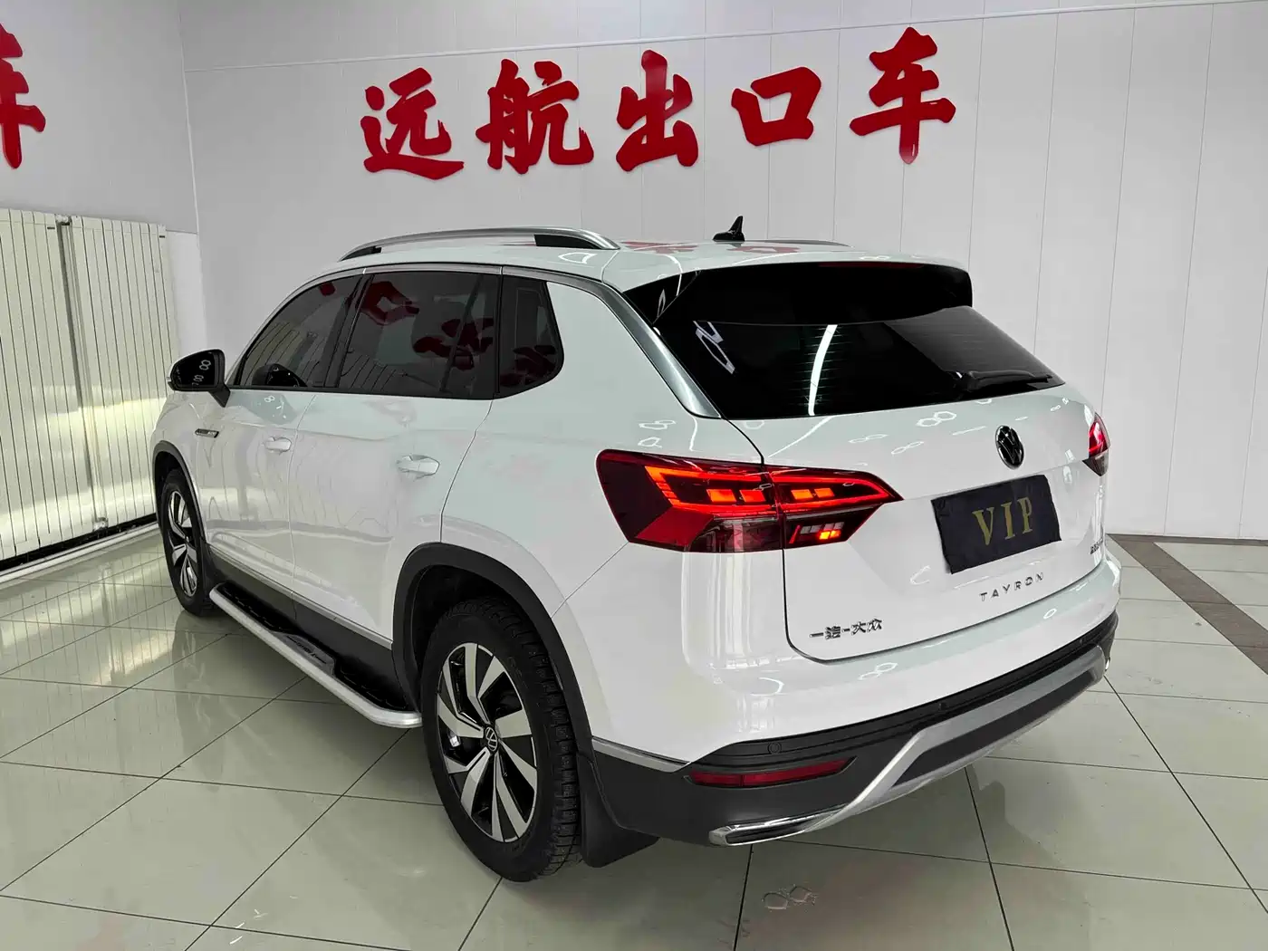 Volkswagen Tayron 2022 280TSI 2WD Luxury Smart Connect Edition фото 6