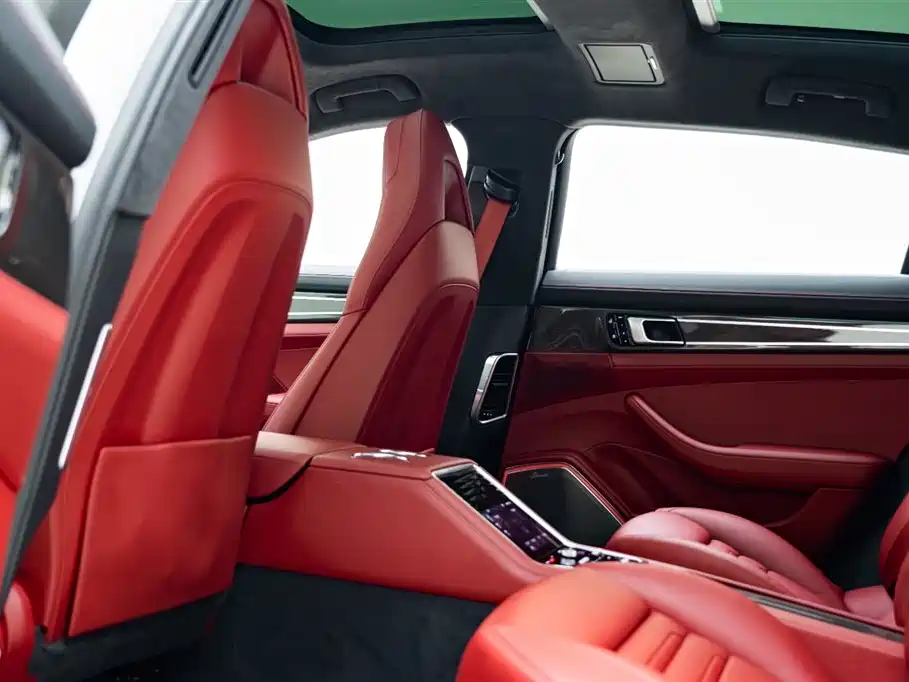 PORSCHE PANAMERA NEW ENERGY