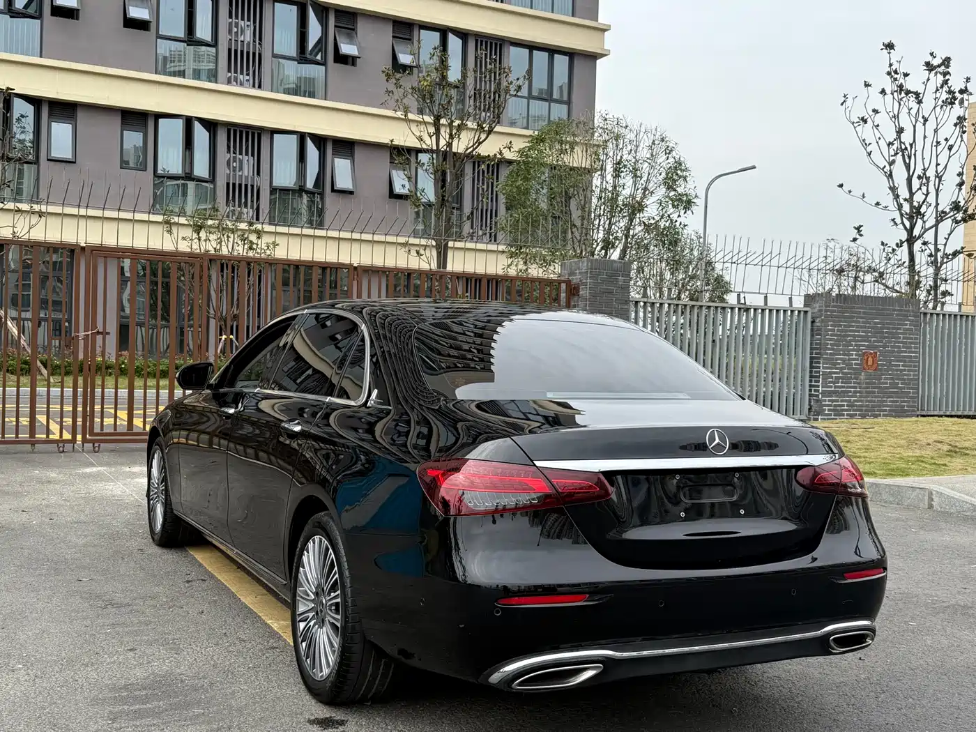 Mercedes-Benz E-Class 2022 Facelift E 300 L Luxury Style фото 7
