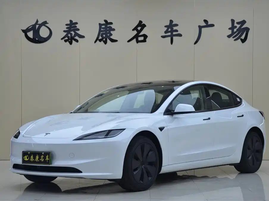 Tesla Model 3 2026 2025 Model Year Facelift Rear-Wheel Drive