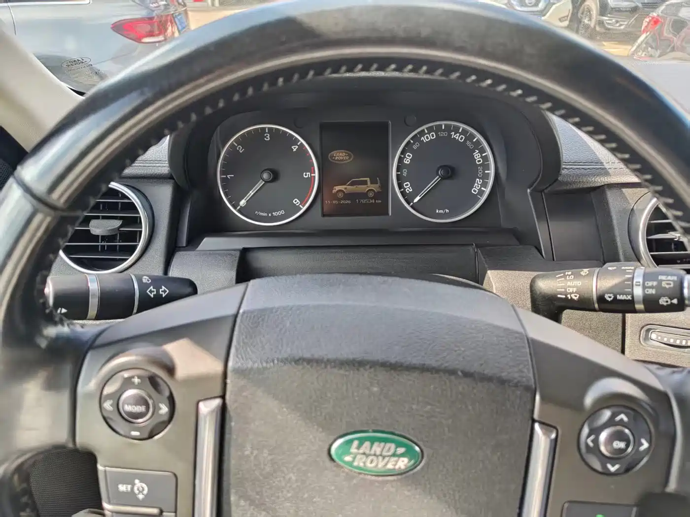 Land Rover Discovery 2011 3.0 SDV6 HSE Diesel фото 12