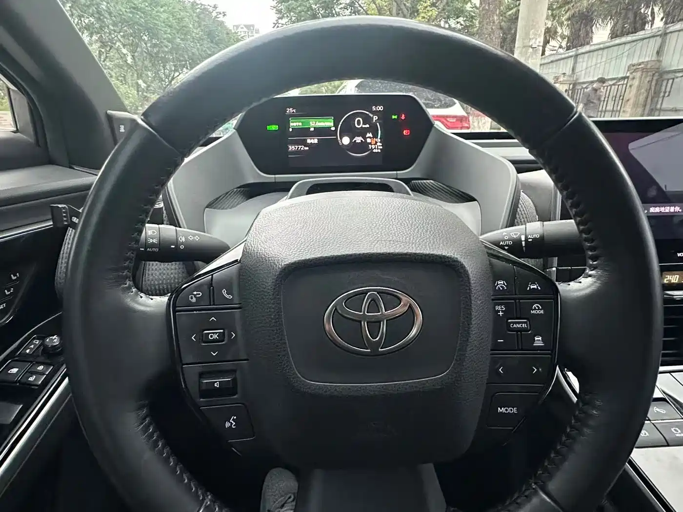 Toyota GAC Toyota bZ4X 2022 Long Range Pro фото 18