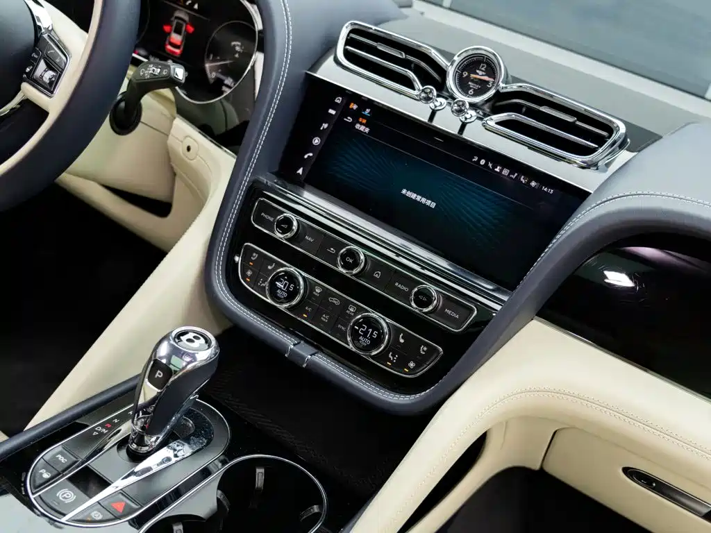 Bentley Bentayga 2025 2024 4.0T V8 Long Wheelbase Yadu Edition