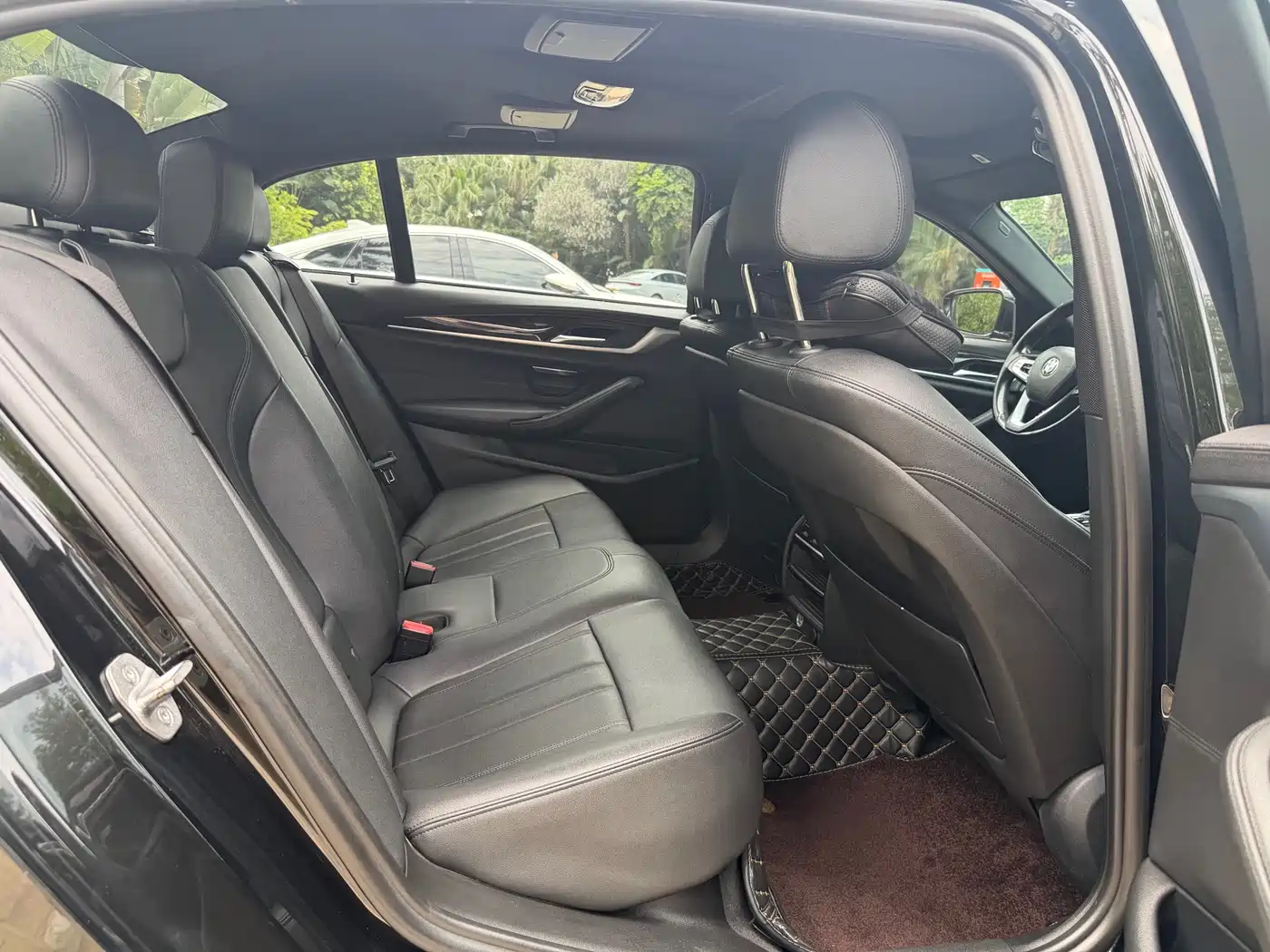 BMW 5 Series 2018 525Li M Sport Package фото 12