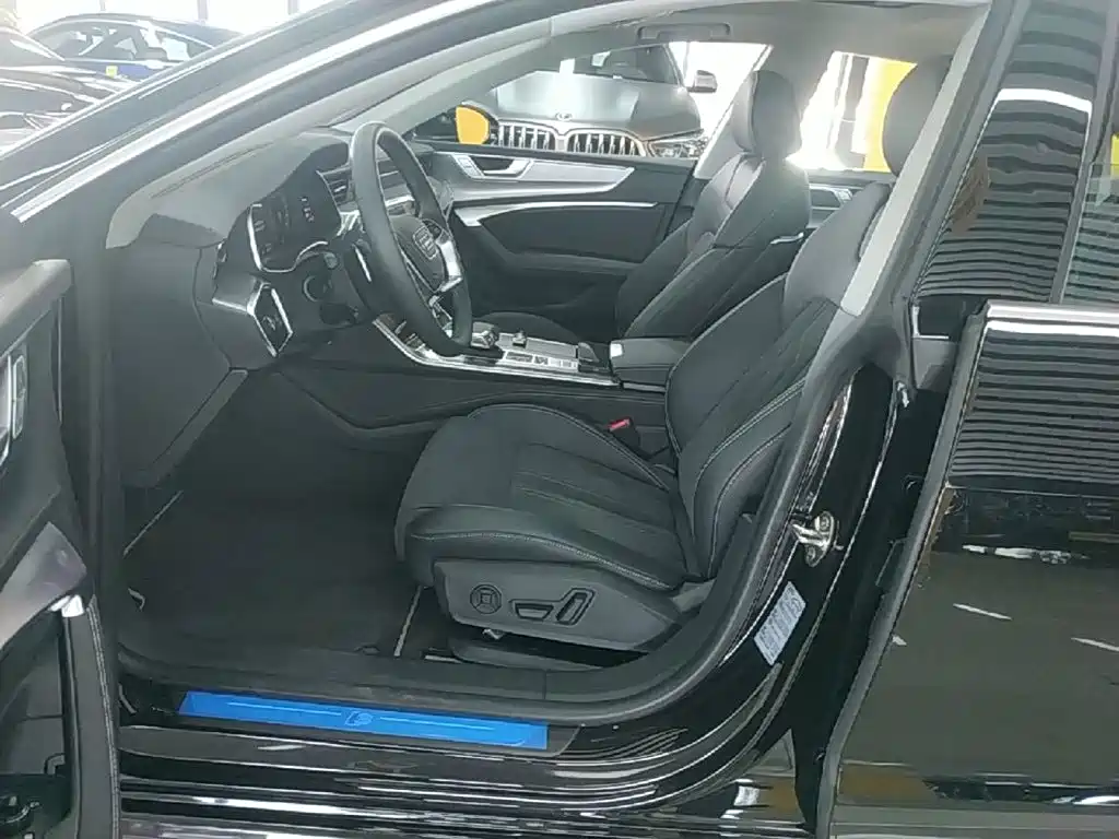 Audi A7L 2026 2025 Model Year 45 TFSI Luxury