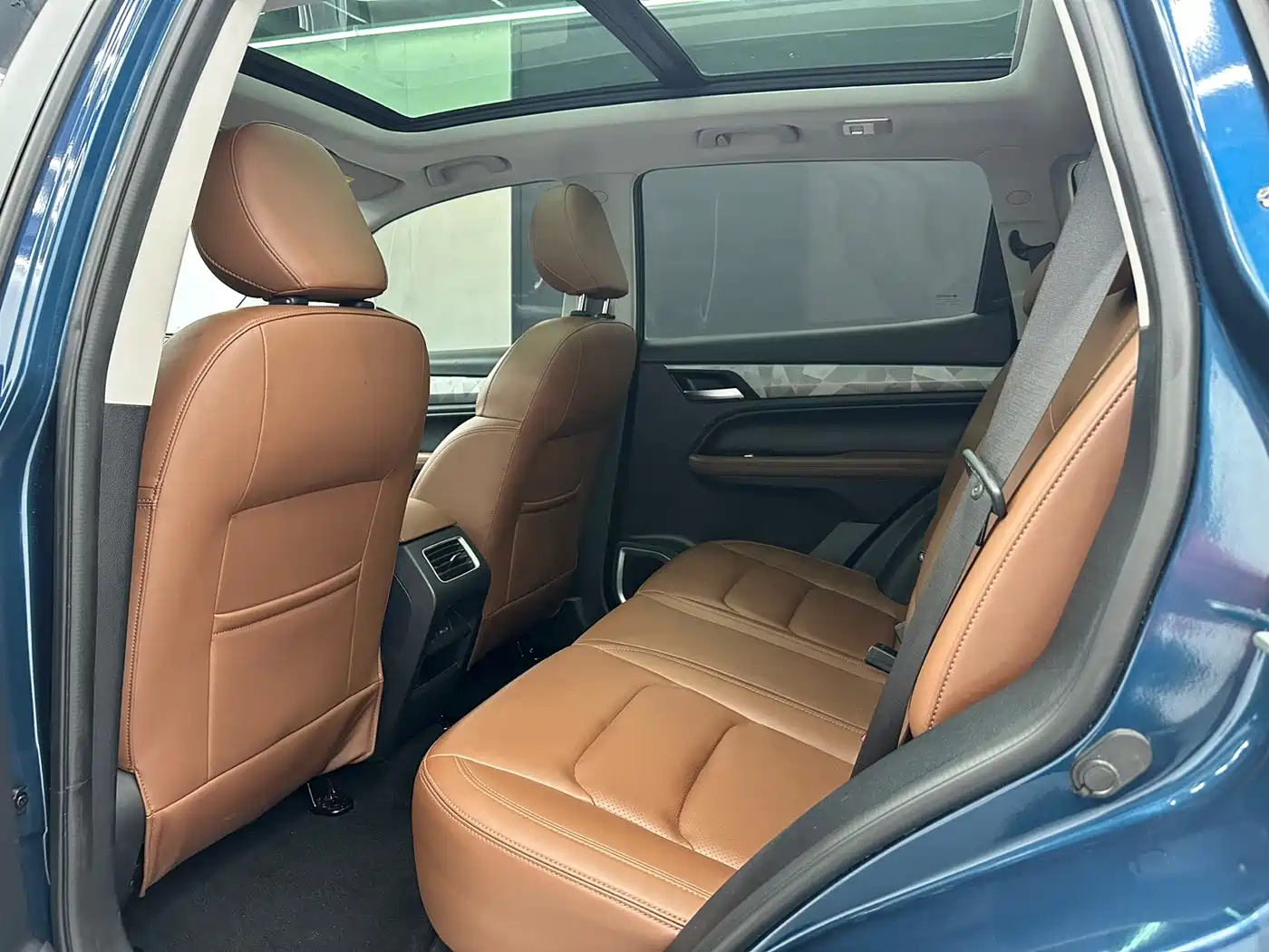 GEELY AUTOMOBILE VISION X6