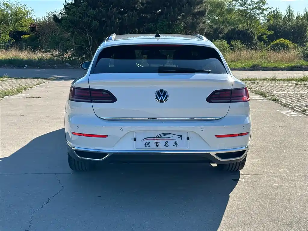 Volkswagen FAW-Volkswagen CC 2021 Shooting Brake 330TSI Hunter Edition фото 5