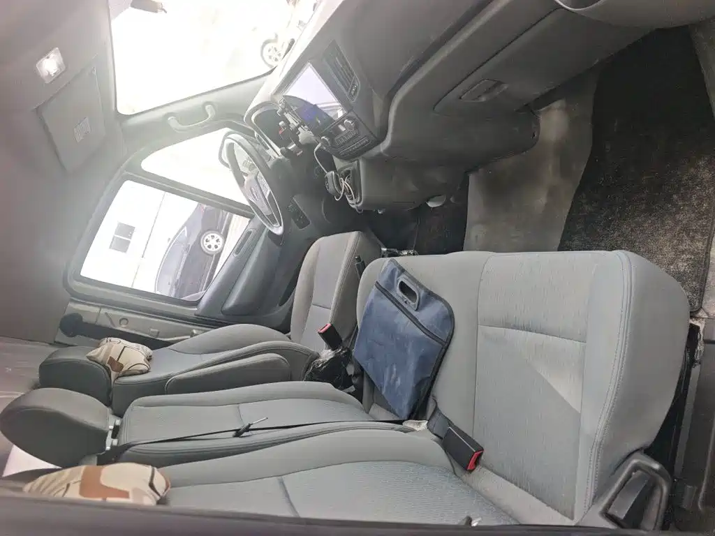 Foton Tuyano 2024 2024 Jixiang Multi-function 2.0T Automatic Long Wheelbase Medium Roof Single Rear Tire 3-seater