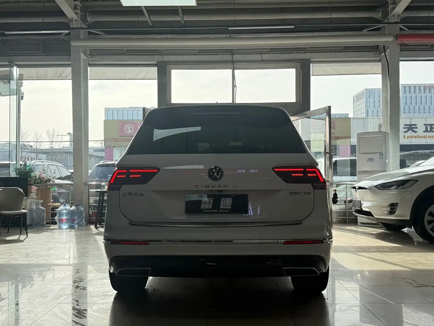 Volkswagen Tiguan L 2021 330TSI Automatic 2WD R-Line Flagship фото 5
