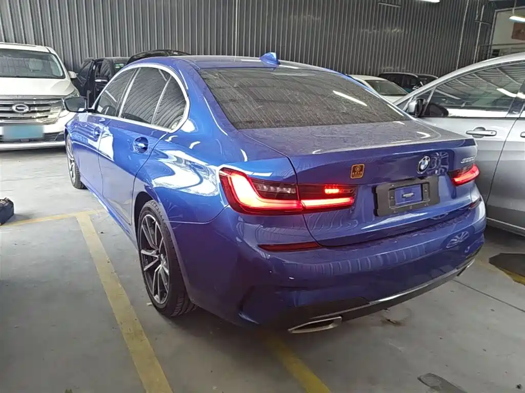 BMW 3-SERIES