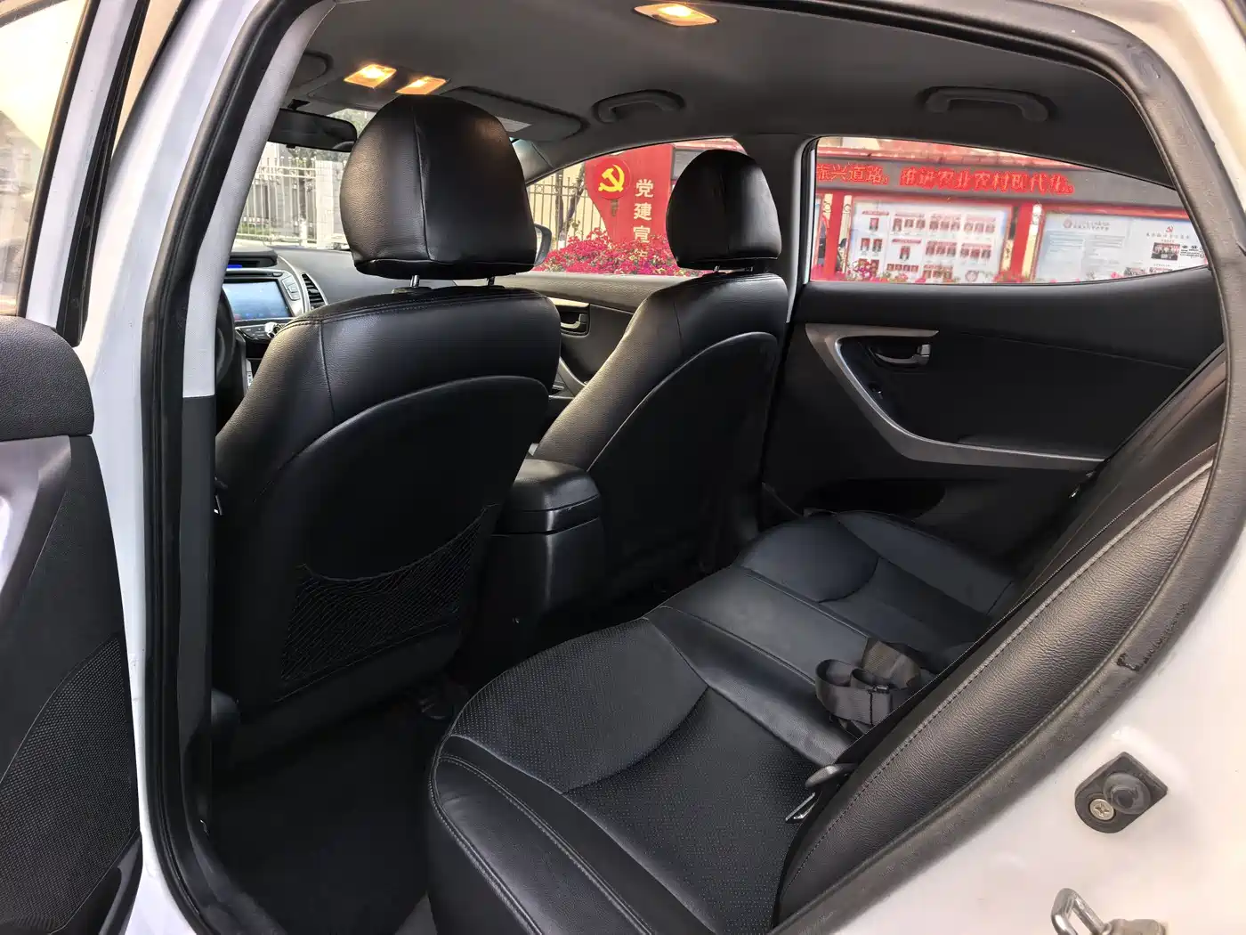 Hyundai Langdong 2015 1.6L Auto Trend фото 10