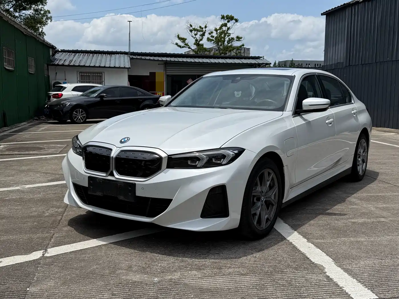 BMW i3 2022 eDrive 35 L