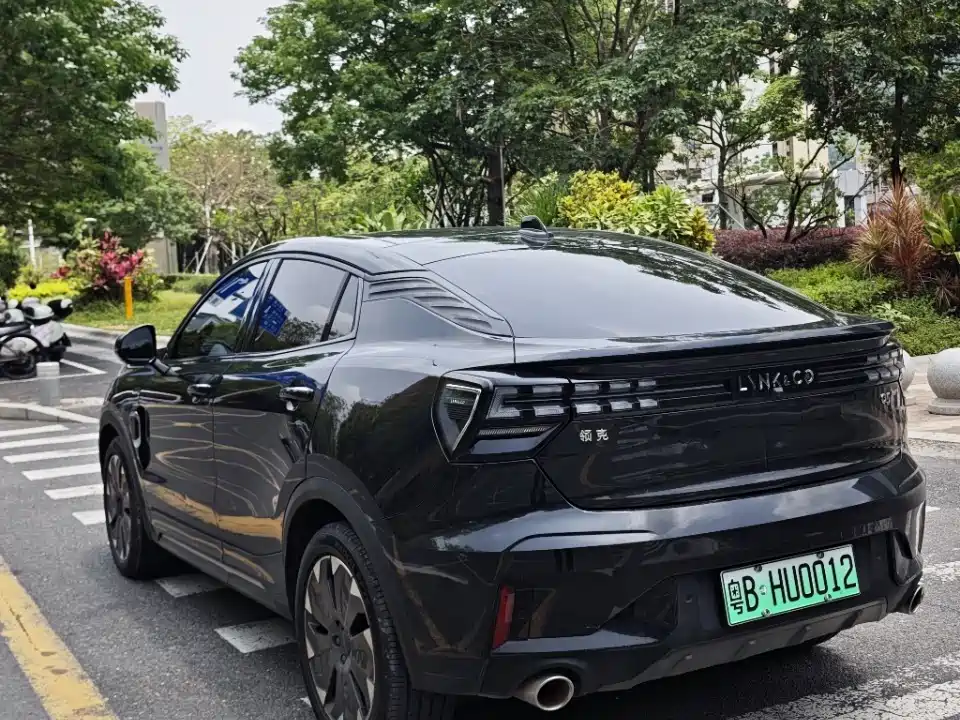 Lynk & Co 05 EM-P 2021 1.5TD PHEV HALO фото 4