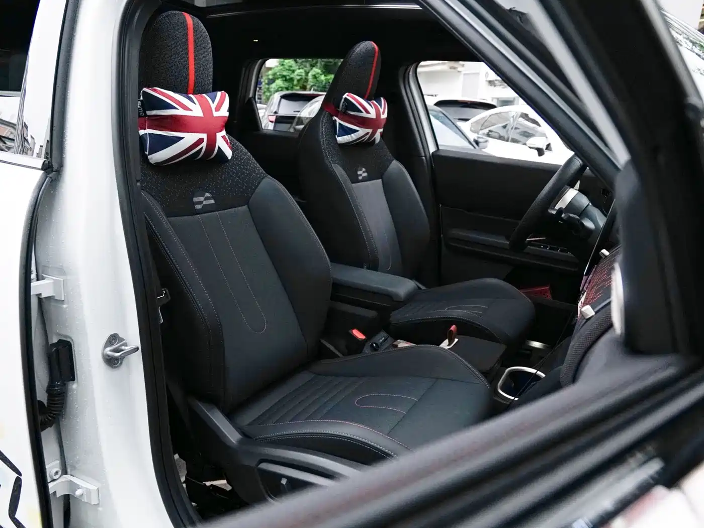 MINI JCW COUNTRYMAN 2025 2024 2.0T JOHN COOPER WORKS