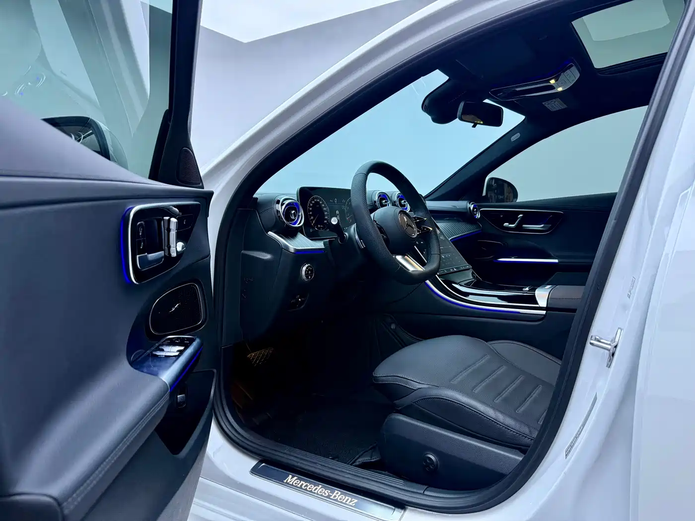 Mercedes-Benz C-Class 2023 Facelift C 260 L Sport Edition фото 5