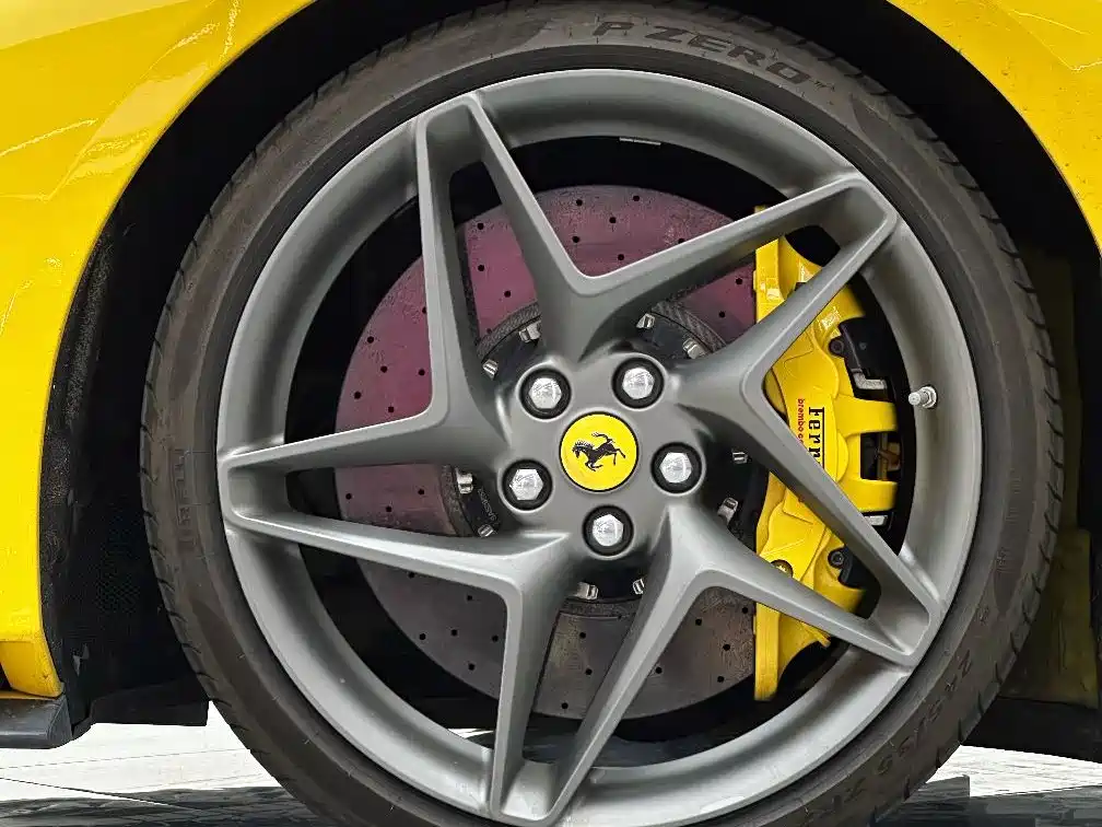 Ferrari F8 2021 2019 Tributo 3.9T V8