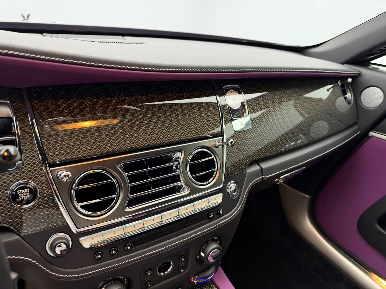 Фото 7 - Rolls-Royce Wraith
