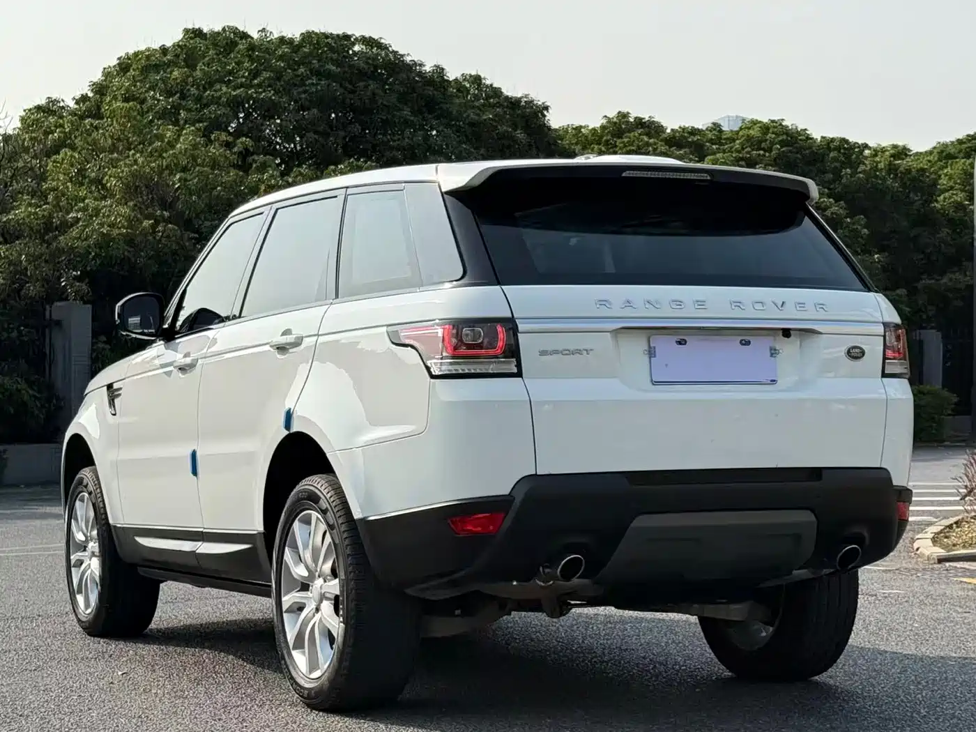 Land Rover Range Rover Sport 2017 3.0 SC V6 SE фото 18
