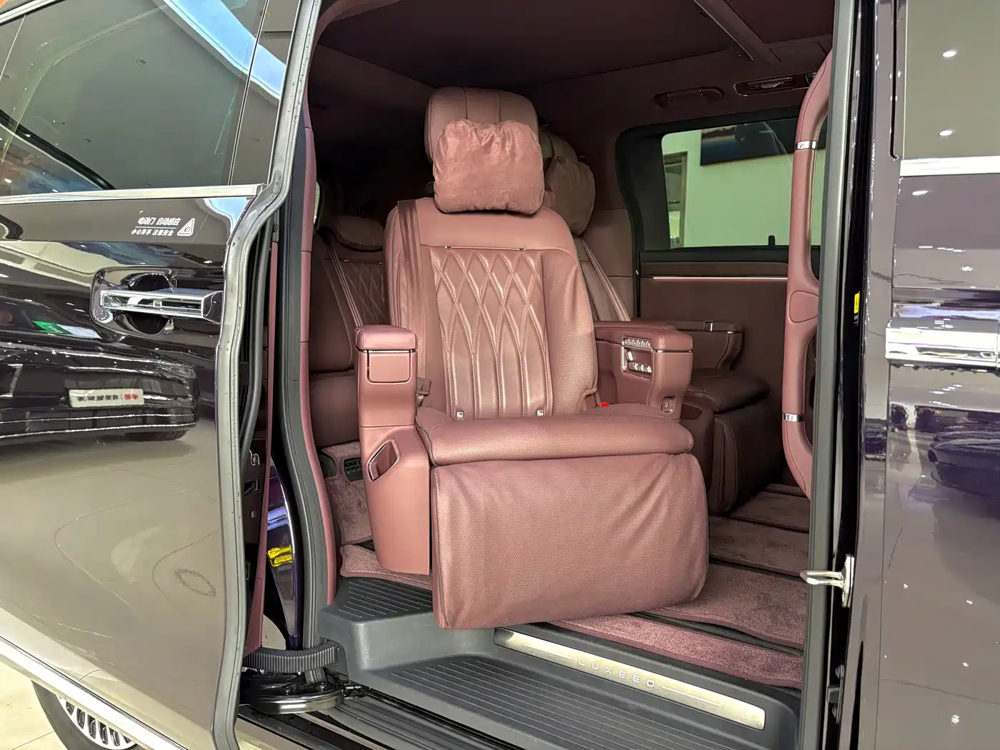 Zhijie Zunjie MPV 2026 2026 Model Mid-Range Edition