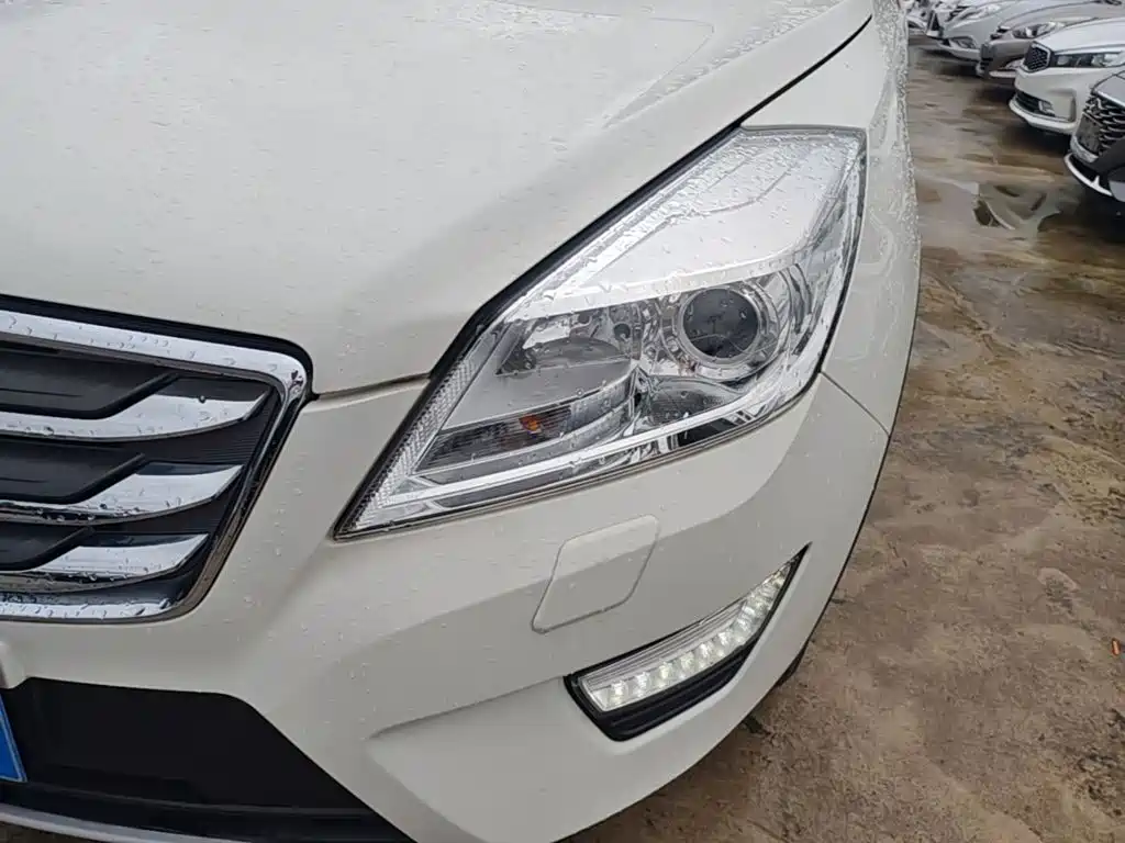 BAIC Weiwang S50 2016 2016 1.5T Manual Music Premium
