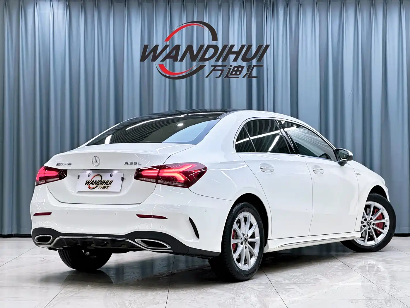 Mercedes-Benz A-Class 2019 A 200 L Sport Sedan фото 6