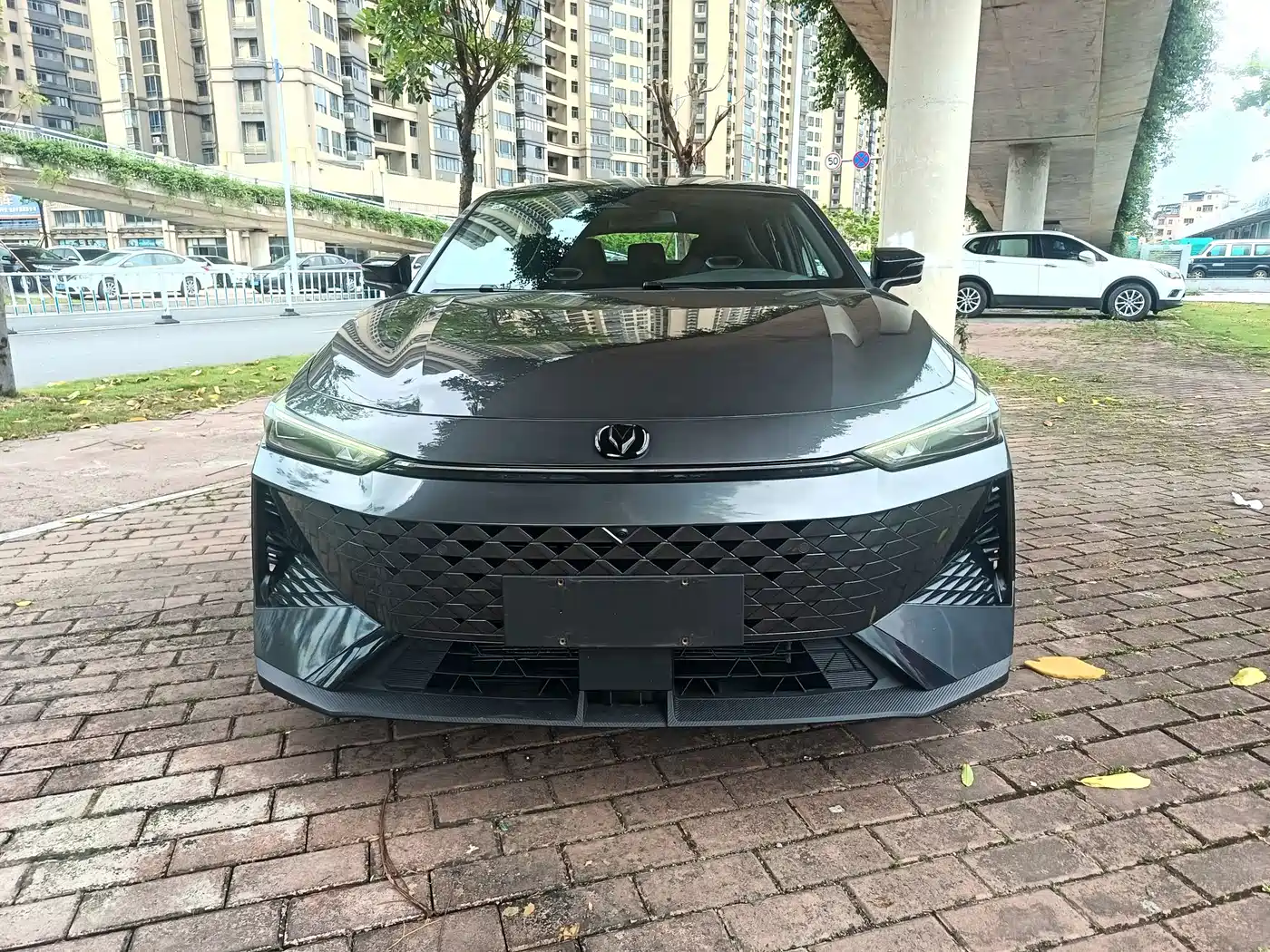 Changan UNI-V 2022 2022 1.5T Smart Pilot Edition
